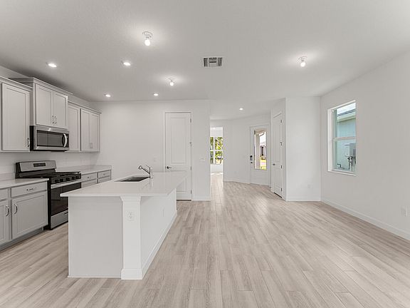 3rd image of 13470 SW Bally Drive