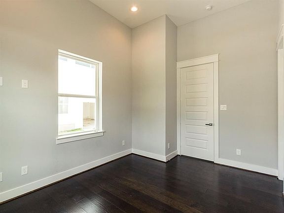 5th image of 1414 W 26th St Unit A