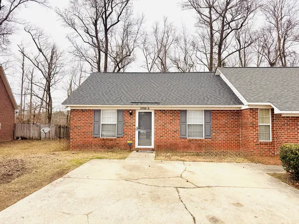 2708 Bluff View Dr, Greenville, NC