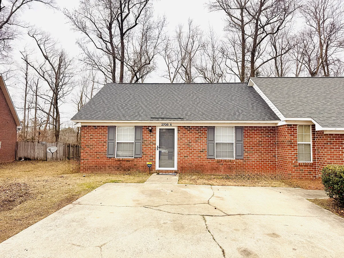 Building Photo - 2708 Bluff View Dr