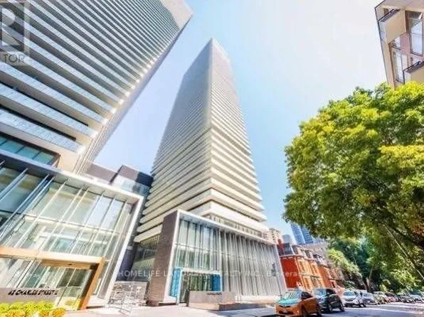 50 Charles St E, Toronto, ON