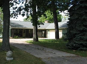 1st image of 1600 Lakeshore Dr