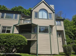 338 Hollow Rd, East Stroudsburg, PA 18302