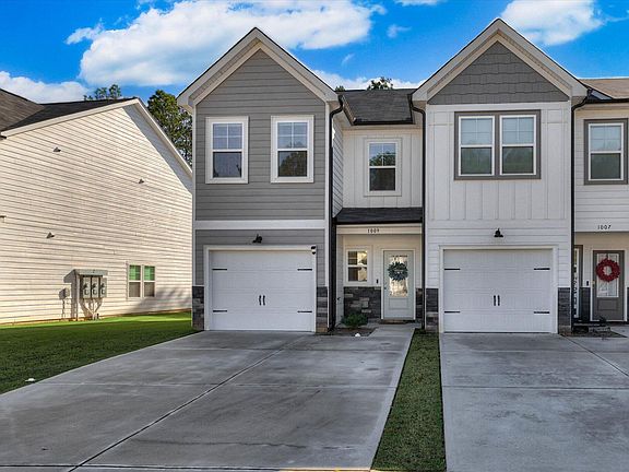 3rd image of 1009 Linsmore Avenue