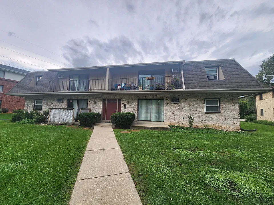 1745 S 115th Ct #6