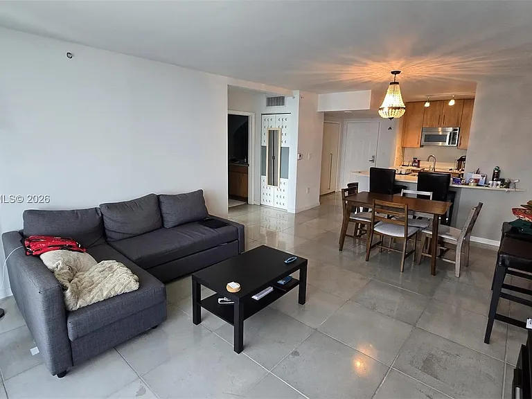 1155 Brickell Bay Dr #2507 — Photo 4