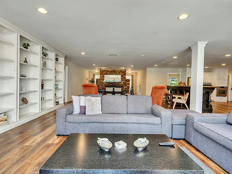 8402 Matthews Ln #1 — Photo 20