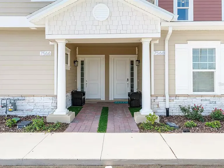 7568 Sunflower Cir — Photo 1