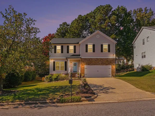 705 Seastone St, Raleigh, NC 27603