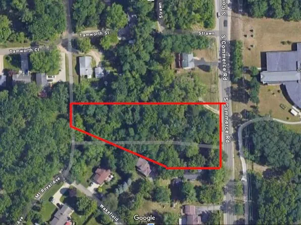 4615 S Commerce Rd, Commerce Township, MI 48382