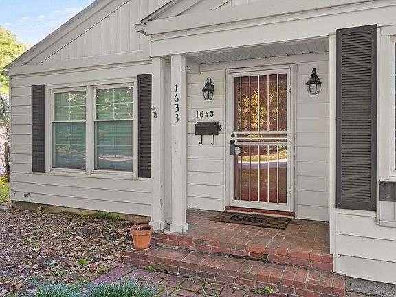 4th image of 1633 E Bennett Street