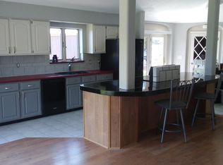 13704 County Line Rd, Carlisle, IA 50047