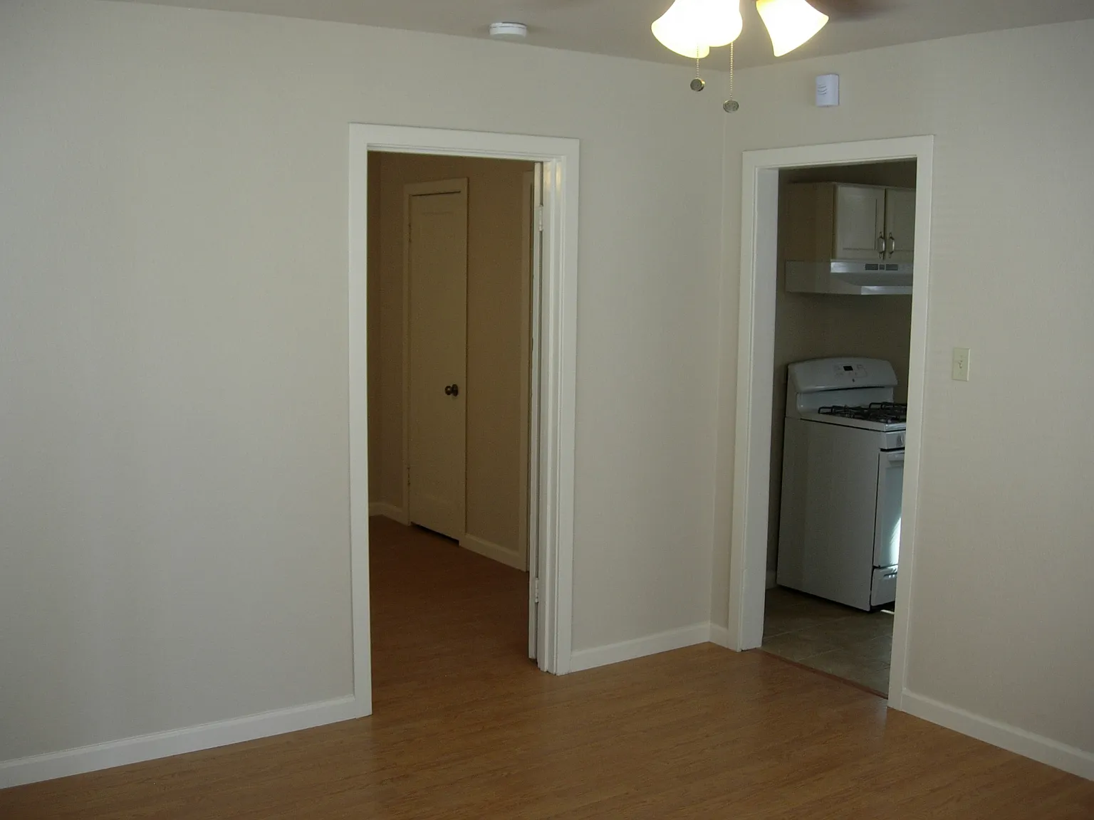 1 bed, 500 sqft, $950 — Photo 4