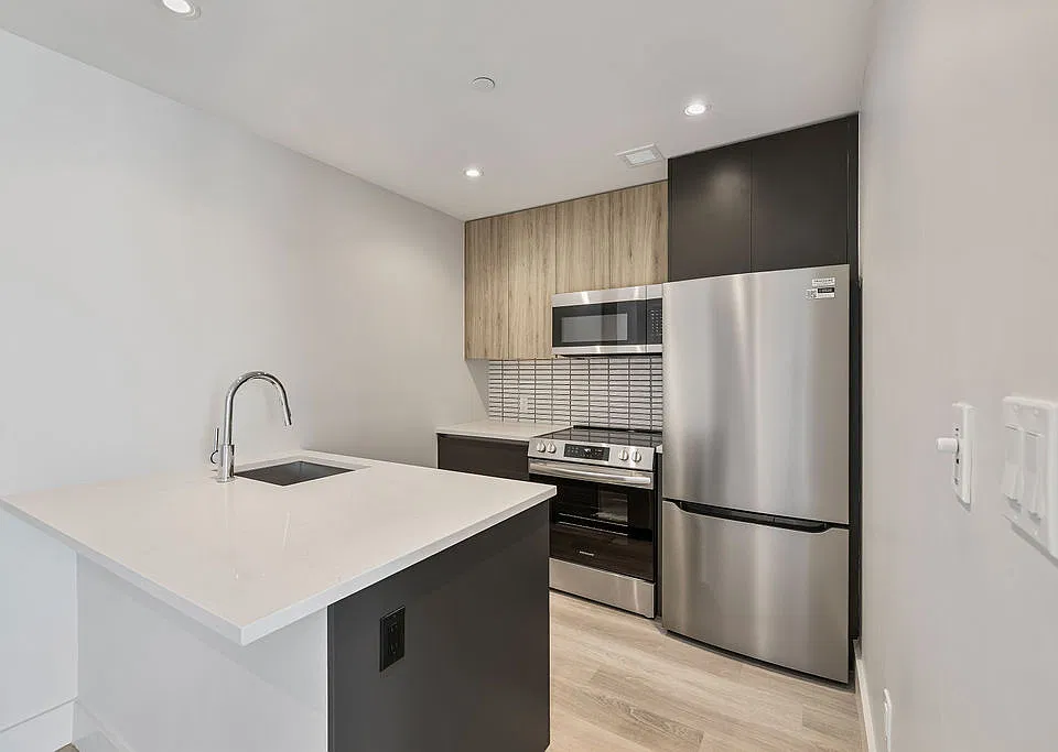 2605 Snyder Ave #6D