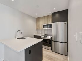 2605 Snyder Ave