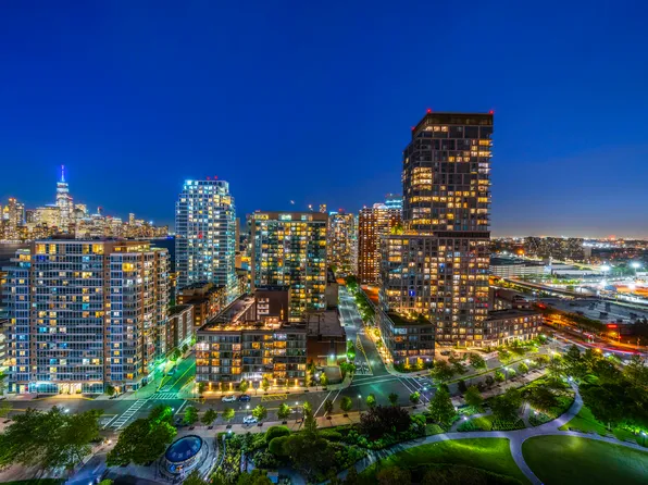 30 Park Lane North image 1 of 26