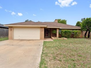8210 Bangor Ave, Lubbock, TX 79424