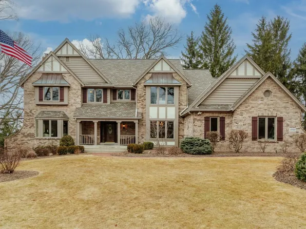 19510 Buckingham PLACE, Brookfield, WI 53045