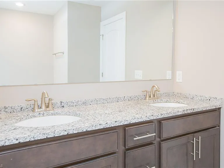 218 Crane Creek Way — Photo 31