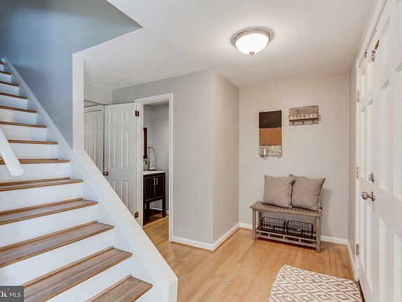 4th image of 3061 Sugar Ln