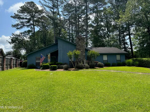 618 Shadow Wood Dr, Kosciusko, MS 39090