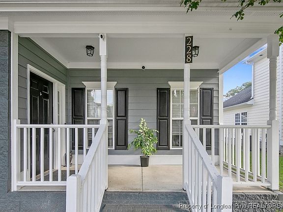 3rd image of 228 Chloe Dr