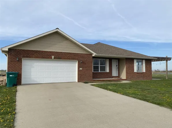615 Kate Ct, Saint Libory, IL 62282