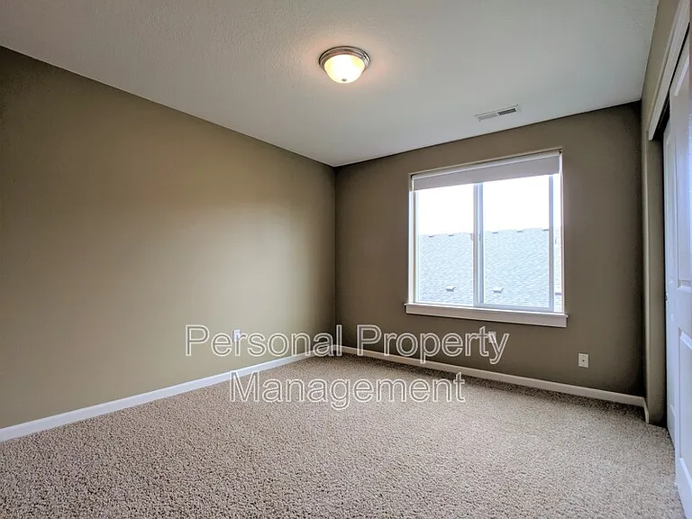 10405 NE 98th Ave — Photo 18