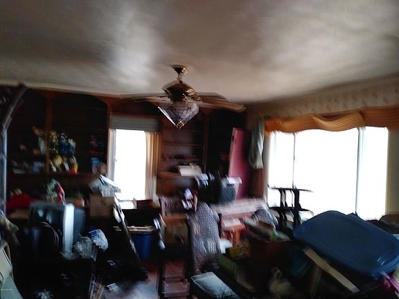 3rd image of 23430 Capital Ave NE