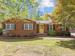 157 Celeste Cir, Chapel Hill, NC 27517