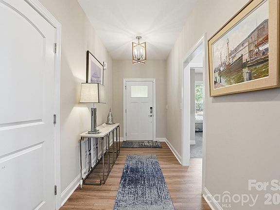 4th image of 311 Conservancy Dr