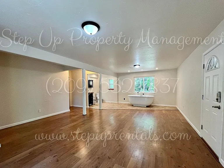 19011 Middle Camp Sugar Pine Rd — Photo 4