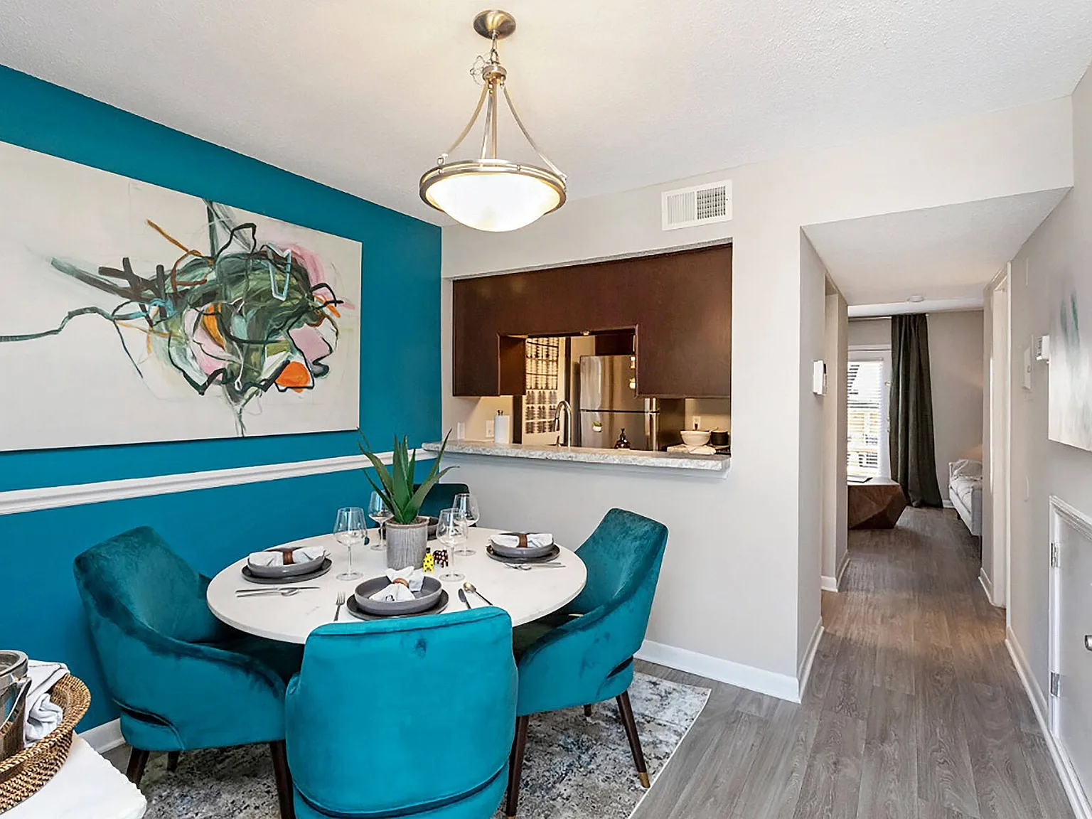 South Square Townhomes — Photo 3