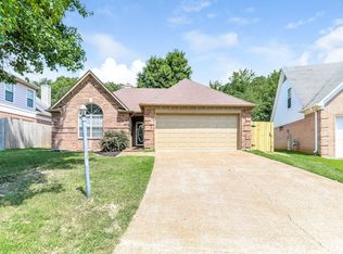 9952 Woodland Bend Dr, Arlington, TN 38002