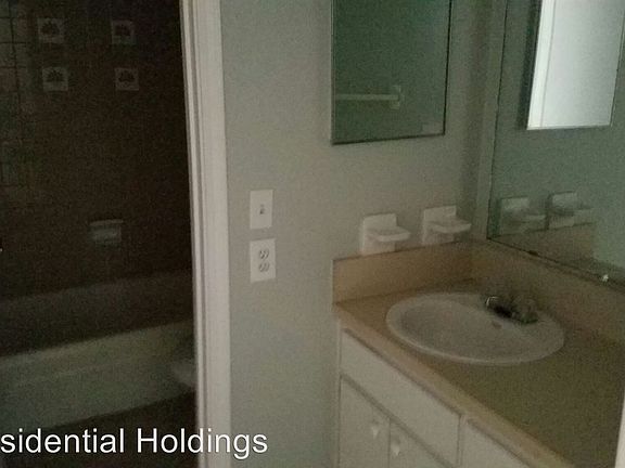 3rd image of 115 S Lois Ave APT 118
