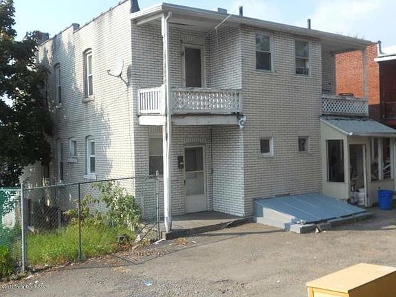 4th image of 80 Graham Ave