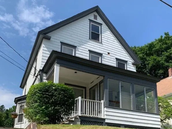 21 Hillcrest Street, Auburn, ME 04210