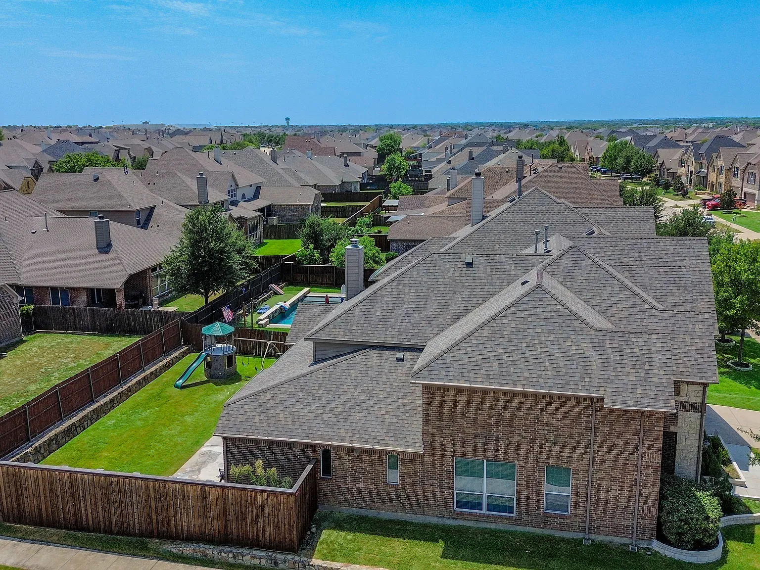 4 bed, 3493 sqft, $3,200 — Photo 4