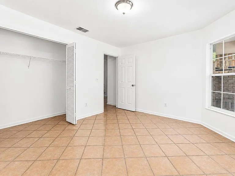 3013 Barrymore Ct — Photo 17