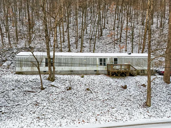428 Kelly Fork Rd, Hazard, KY 41701