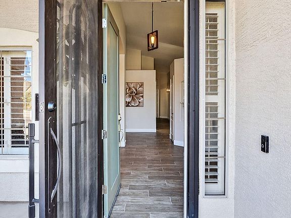 4th image of 709 E PRESCOTT Drive