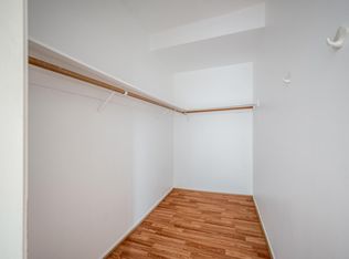 500 W Lexington Dr #213, Glendale, CA 91203