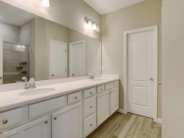 10386 Pavnes Creek Dr — Photo 21
