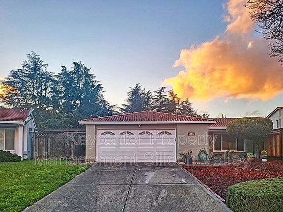 2nd image of 5445 Mayland Ave