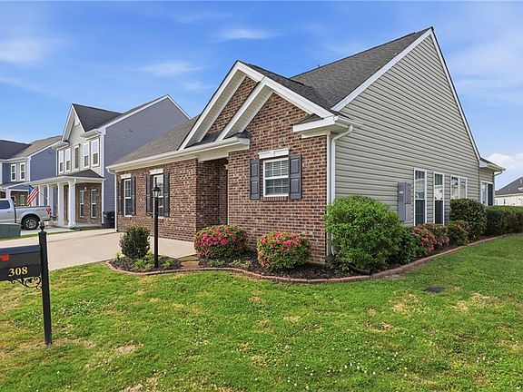 2nd image of 308 Egret Ct
