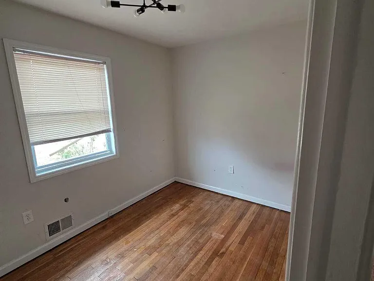 14 Nathan Ave — Photo 6