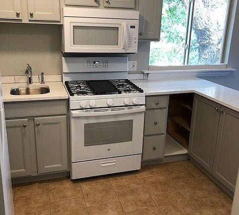 4th image of 1536 Vine St APT 304