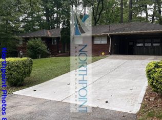2301 Elmwood Cir SW, Smyrna, GA 30082