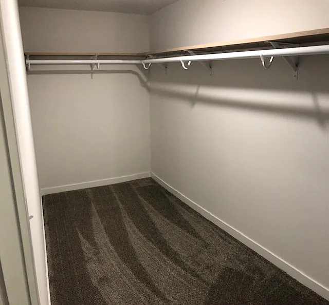 3 bed, 2100 sqft, $2,300 — Photo 4