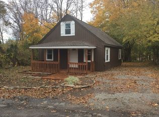 10 Jennings Rd, Hamburg, NJ 07419